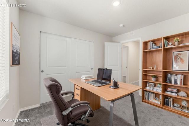 130 E Spirea LN, Hayden, ID 83835