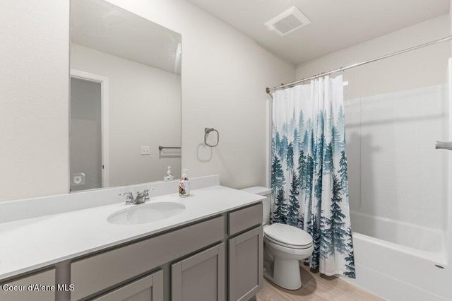 130 E Spirea LN, Hayden, ID 83835