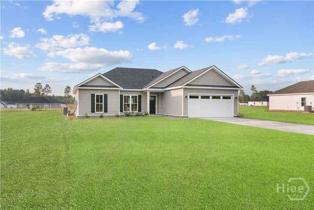 664 Belfast Loop, Ellabell, GA 31308