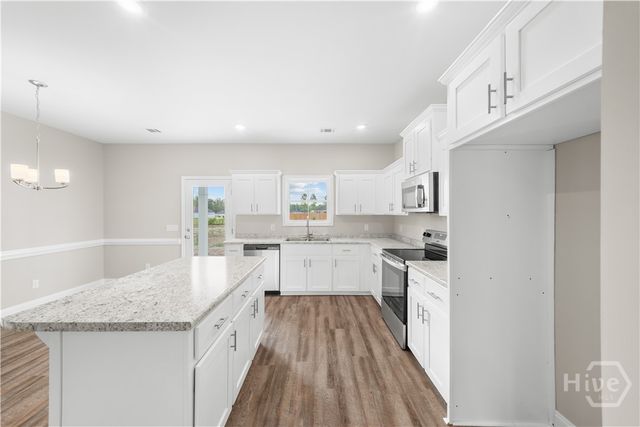664 Belfast Loop, Ellabell, GA 31308