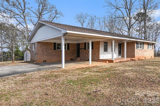 238 Lakeview Drive, Blacksburg, SC 29702