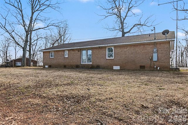 238 Lakeview Drive, Blacksburg, SC 29702