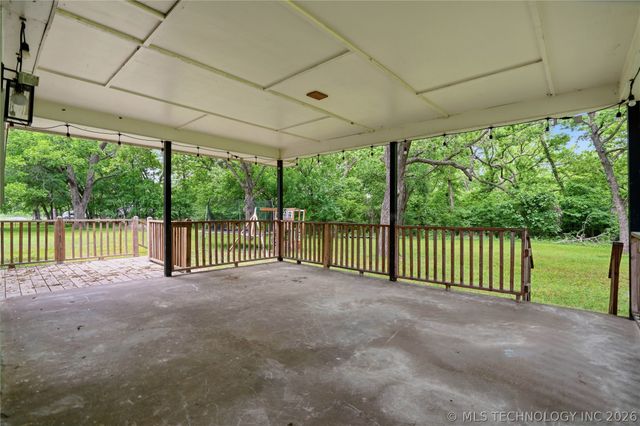 20000 S 280 Road, Morris, OK 74445
