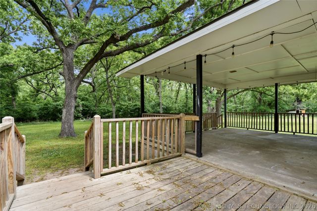 20000 S 280 Road, Morris, OK 74445