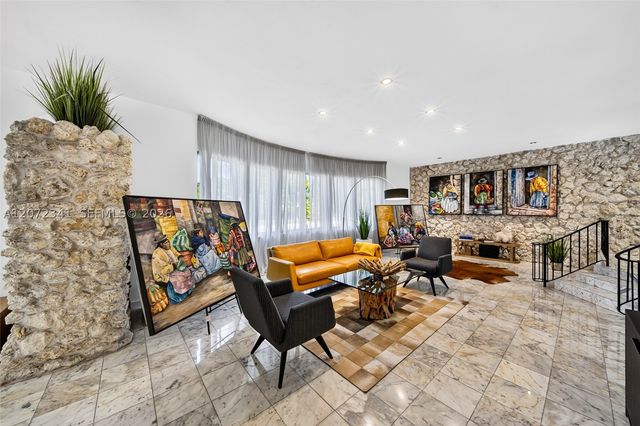 12555 SW 69th Ct, Pinecrest, FL 33156