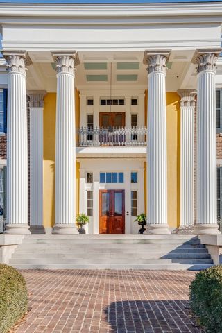 1711 Old Hillsboro Rd, Franklin, TN 37069