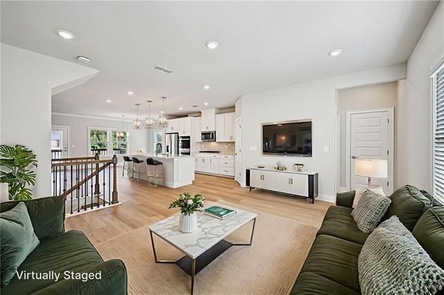 435 Elise Way, Lawrenceville, GA 30045
