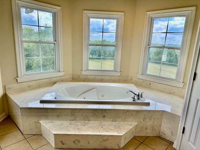 133 Treetop Court, Georgetown, KY 40324