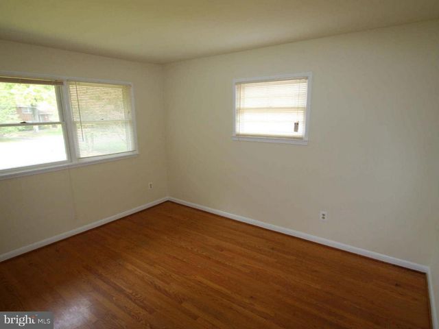1103 ROBERTA CT, Mclean, VA 22101