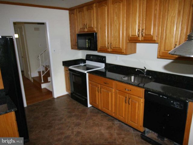 1103 ROBERTA CT, Mclean, VA 22101