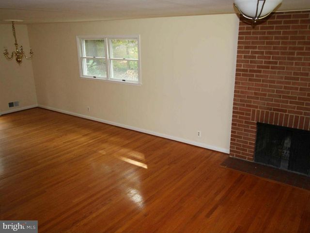 1103 ROBERTA CT, Mclean, VA 22101