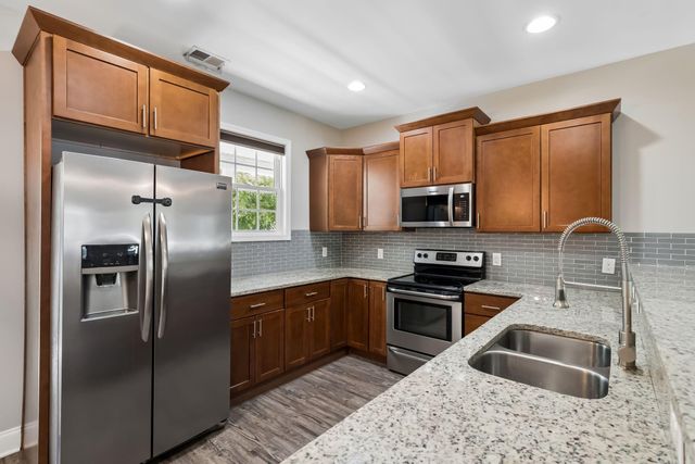 958 Beehive Road, Mount Pleasant, SC 29429