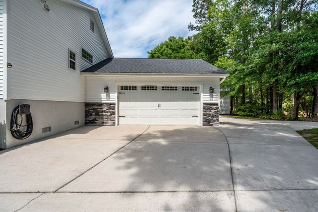 958 Beehive Road, Mount Pleasant, SC 29429