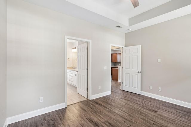 958 Beehive Road, Mount Pleasant, SC 29429