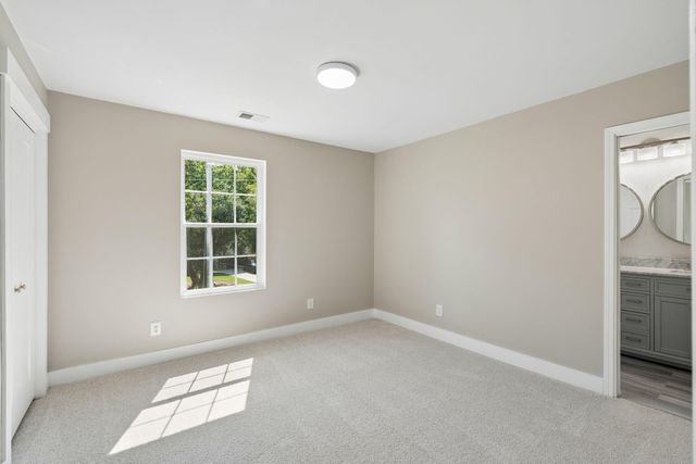 958 Beehive Road, Mount Pleasant, SC 29429