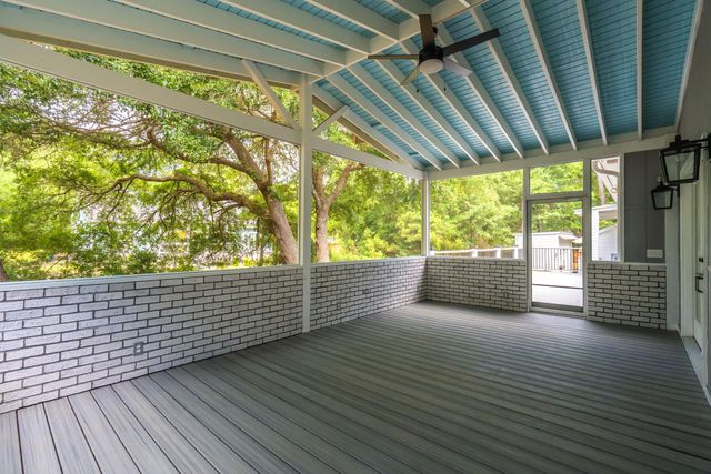958 Beehive Road, Mount Pleasant, SC 29429