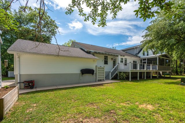 958 Beehive Road, Mount Pleasant, SC 29429