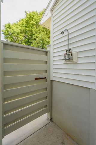 958 Beehive Road, Mount Pleasant, SC 29429