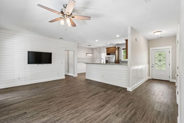 958 Beehive Road, Mount Pleasant, SC 29429