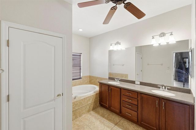 11930 GRANITE WOODS LOOP, Venice, FL 34292