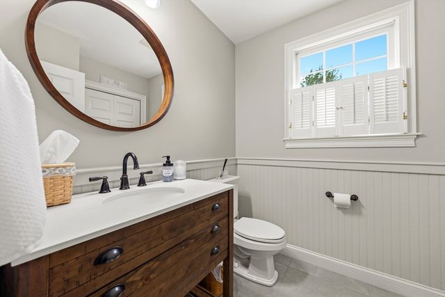 65 Rhodes St, Plainville, MA 02762