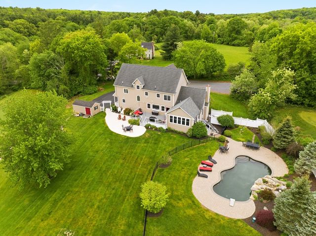 65 Rhodes St, Plainville, MA 02762