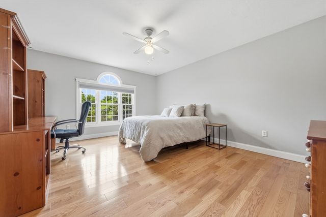 65 Rhodes St, Plainville, MA 02762