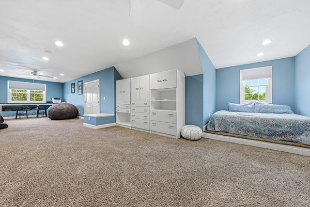 65 Rhodes St, Plainville, MA 02762