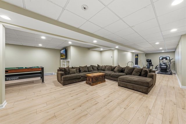 65 Rhodes St, Plainville, MA 02762