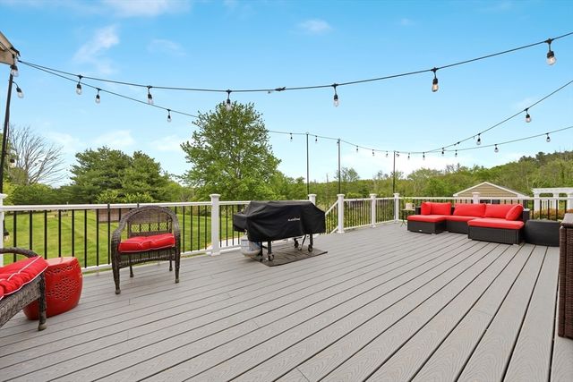 65 Rhodes St, Plainville, MA 02762