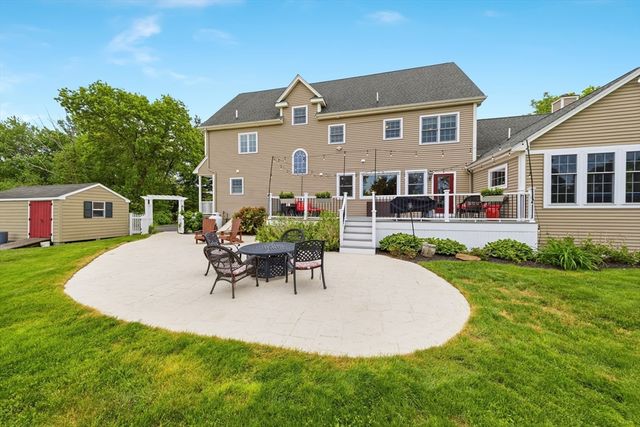 65 Rhodes St, Plainville, MA 02762