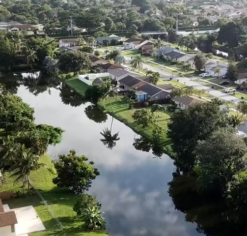 9774 Lancaster Pl, Boca Raton, FL 33434