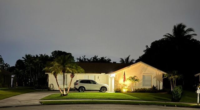 9774 Lancaster Pl, Boca Raton, FL 33434