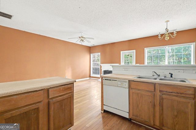 136 Madeline Court, Mcdonough, GA 30253