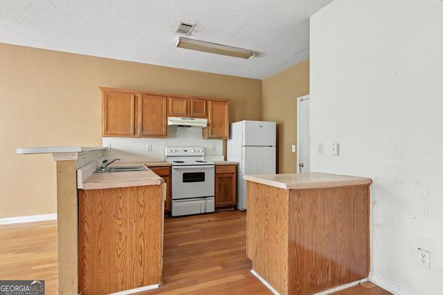 136 Madeline Court, Mcdonough, GA 30253
