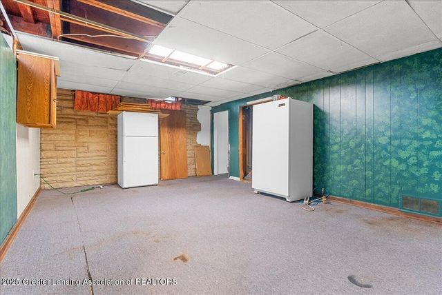 4407 Burchfield Avenue, Lansing, MI 48910