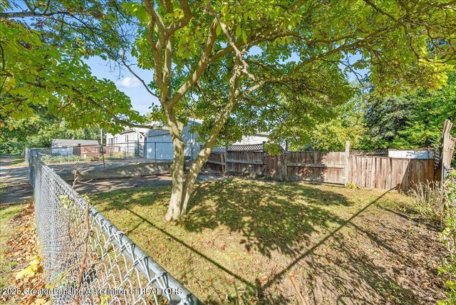 4407 Burchfield Avenue, Lansing, MI 48910