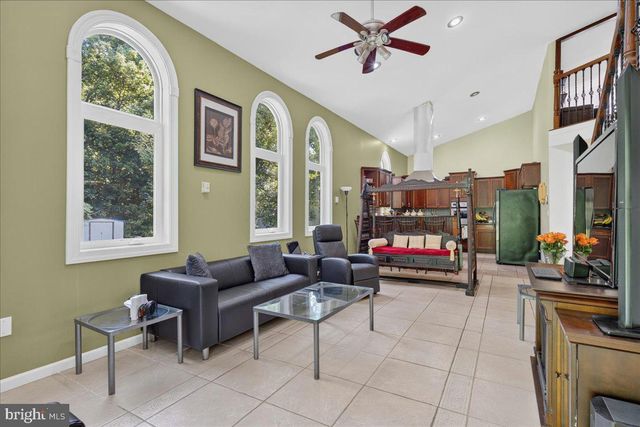 98-A DUNNS MILL RD, Bordentown, NJ 08505