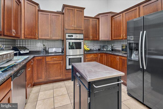 98-A DUNNS MILL RD, Bordentown, NJ 08505