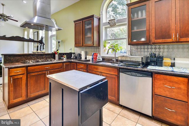 98-A DUNNS MILL RD, Bordentown, NJ 08505