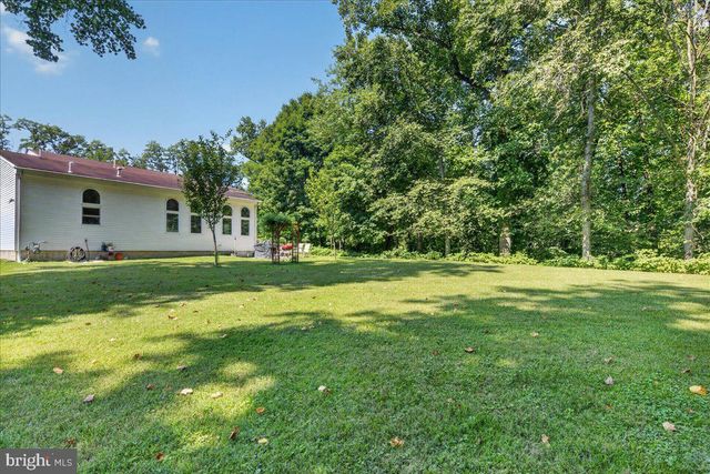 98-A DUNNS MILL RD, Bordentown, NJ 08505