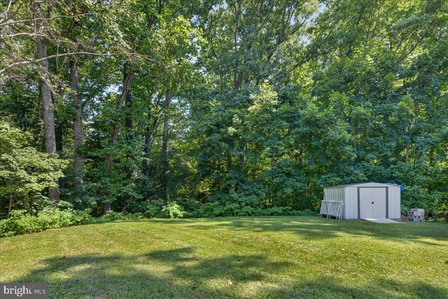 98-A DUNNS MILL RD, Bordentown, NJ 08505