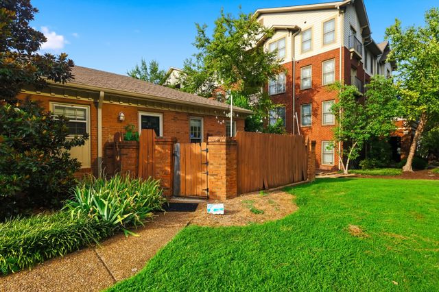 3110 W End Cir Apt 16, Nashville, TN 37203