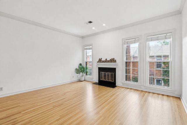 3110 W End Cir Apt 16, Nashville, TN 37203