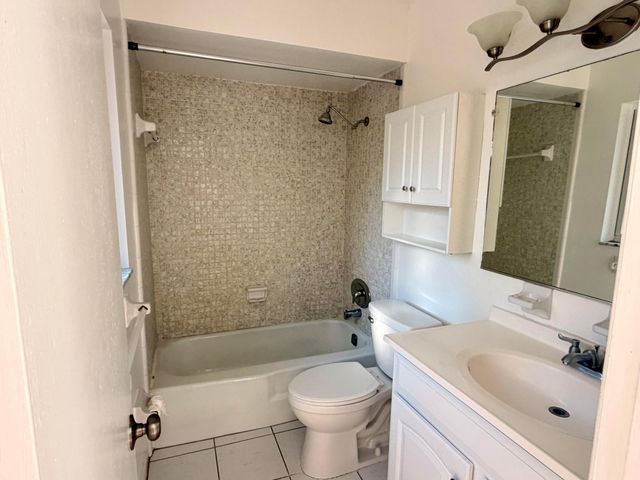 630 NE 19th Avenue, Deerfield Beach, FL 33441