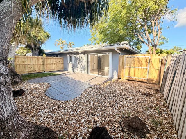 630 NE 19th Avenue, Deerfield Beach, FL 33441