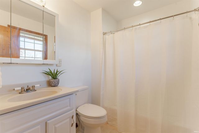 7688 Meadow Lane, Newburgh, IN 47630