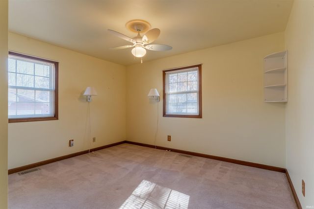 7688 Meadow Lane, Newburgh, IN 47630