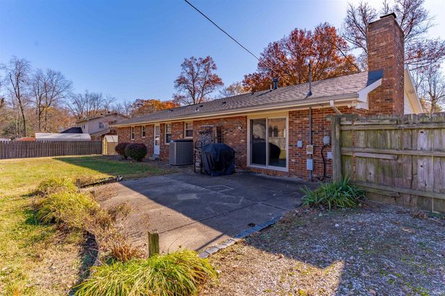 7688 Meadow Lane, Newburgh, IN 47630