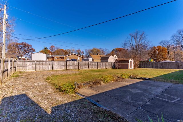 7688 Meadow Lane, Newburgh, IN 47630